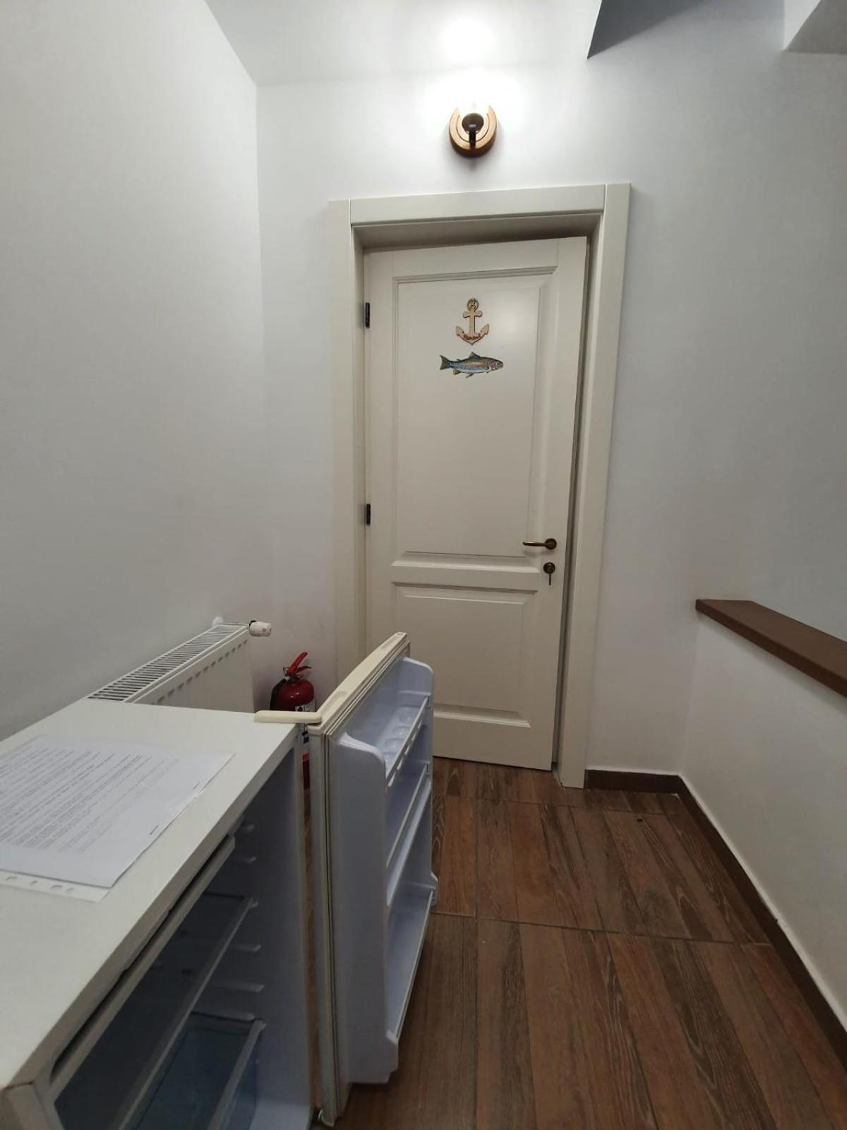 Pensiunea Iasmina Si Pescarul Călimăneşti Exterior foto